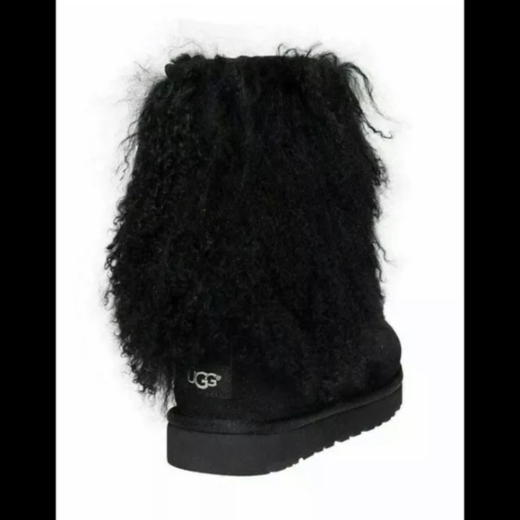 UGG Short Sheepskin Cuff Mongolian Fur BLACK Boots Women’s sz 6 worn once - Picture 4 of 16